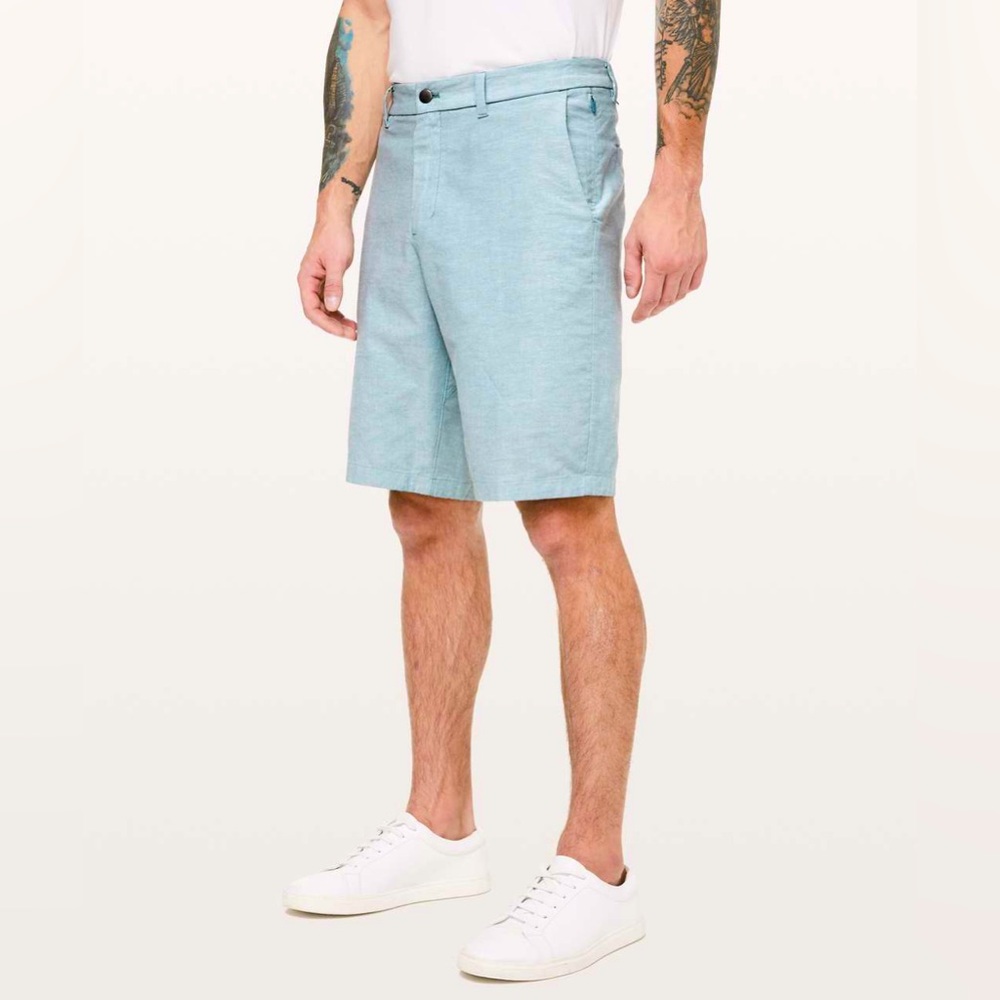 Lululemon Commission Short Relaxed *Qwick Oxford 11" - Size 33 (EUC)